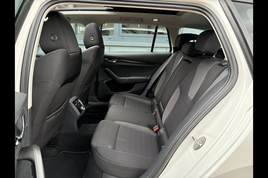 Škoda Octavia Combi 1.0 TSi Business Edition PANORAMDAK/CAMERA/ADAPT.CRUISE/PDC/WINTERPACK