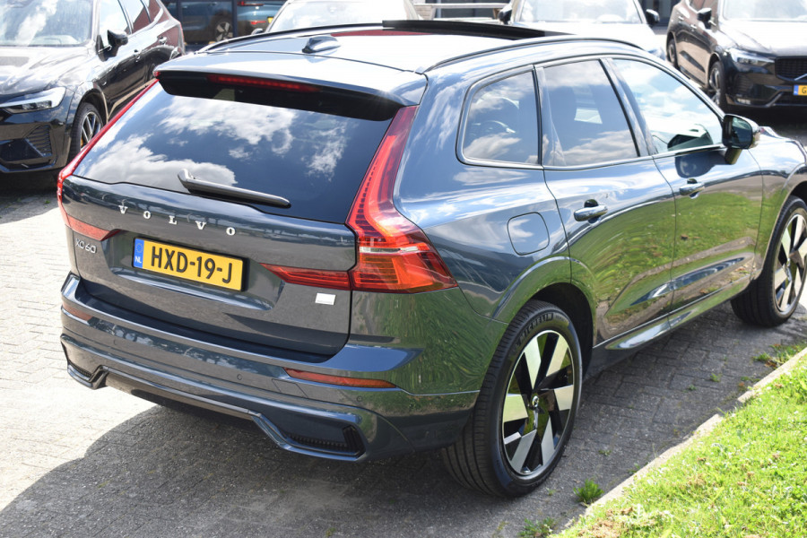 Volvo XC60 T8 AWD 455PK Plug-in hybrid Ultra Dark | Pano dak | Head Up Display | 360 Camera | ACC | Pilot Assist | Harman & Kardon | Keyless |