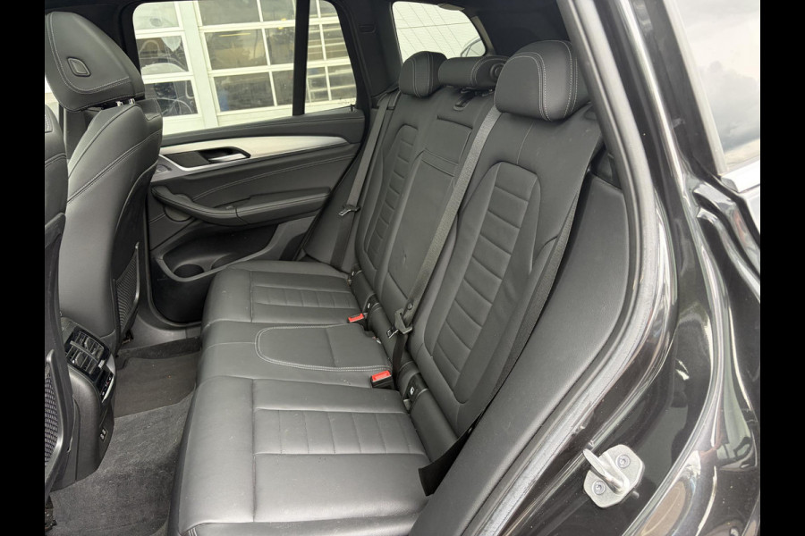 BMW iX3 High Executive 80 kWh 285 Pk | Nieuw binnen, meer foto's volgen nog! | Panoramadak | Trekhaak | Sportstoelen | Keyless | Stoelverwarming | 360 graden camera | Harman/kardon | Head up Display