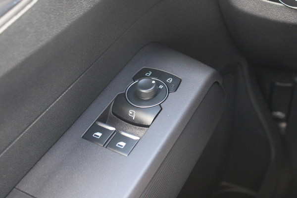 Ford E-Transit Courier Limited 44 kWh | Navigatie | Licht Metalen Velgen | Adaptive Cruise Control | Camera |