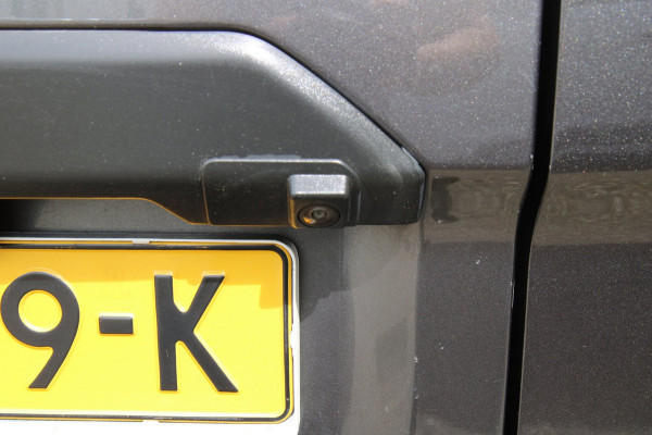 Ford Transit Custom 300 2.0 TDCI L1H1 Trend / 130PK Automaat / Trekhaak / Camera / 3 zits