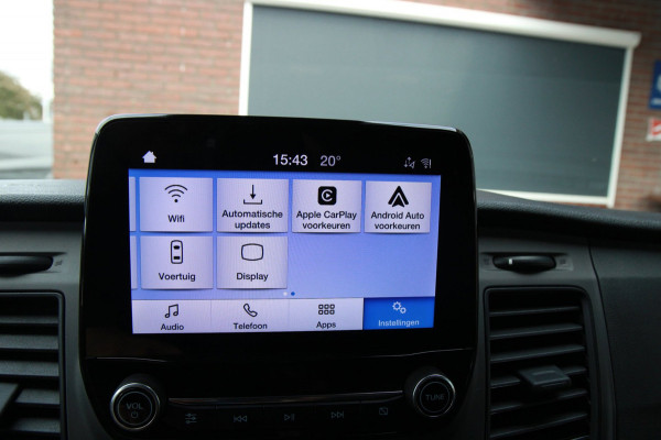 Ford Transit Custom 300 2.0 TDCI L1H1 Trend / 130PK Automaat / Trekhaak / Camera / 3 zits