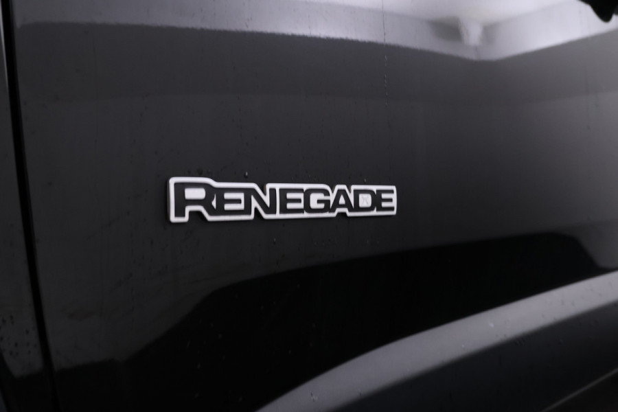 Jeep Renegade 1.6 E-Torq Longitude Panorama, Navigatie, Airco