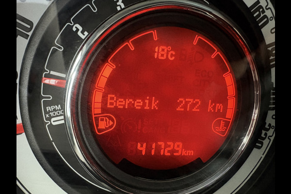Fiat 500C 1.2 lounge Airco - Apple carplay - Navigatie - Parkeersensoren achter - Licht metalen velgen 15 inch - Cruise control - Bluetooth - Radio - Start/stop systeem - Elektrische ramen