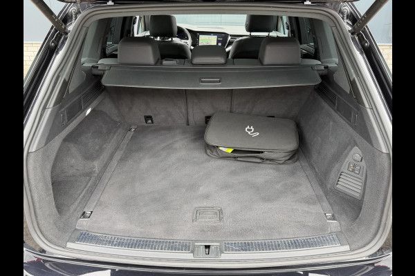 Volkswagen Touareg 3.0 TSi eHybrid 4MOTION 20"/Panoramadak/Trekhaak/Luchtvering/Leder/Stuur + voorruit + stoelverwarming v+a/Dodehoek/Adaptieve cruise