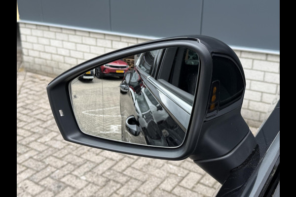 Volkswagen Touareg 3.0 TSi eHybrid 4MOTION 20"/Panoramadak/Trekhaak/Luchtvering/Leder/Stuur + voorruit + stoelverwarming v+a/Dodehoek/Adaptieve cruise