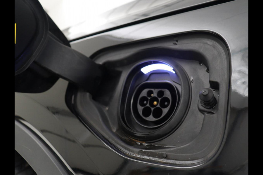 Volvo XC40 1.5 T5 Recharge R-Design | SOH 89,1% | Panoramadak | Trekhaak | Stoelverwarming | 360 Camera | Harman/Kardon | Adaptive cruise | Leder/Alcantara | Navigatie | Carplay | Memory | PHEV | Plug In