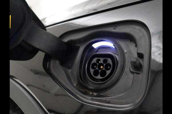 Volvo XC40 1.5 T5 Recharge R-Design | SOH 89,1% | Panoramadak | Trekhaak | Stoelverwarming | 360 Camera | Harman/Kardon | Adaptive cruise | Leder/Alcantara | Navigatie | Carplay | Memory | PHEV | Plug In