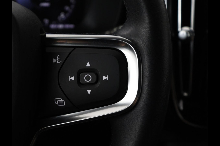 Volvo XC40 1.5 T5 Recharge R-Design | SOH 89,1% | Panoramadak | Trekhaak | Stoelverwarming | 360 Camera | Harman/Kardon | Adaptive cruise | Leder/Alcantara | Navigatie | Carplay | Memory | PHEV | Plug In
