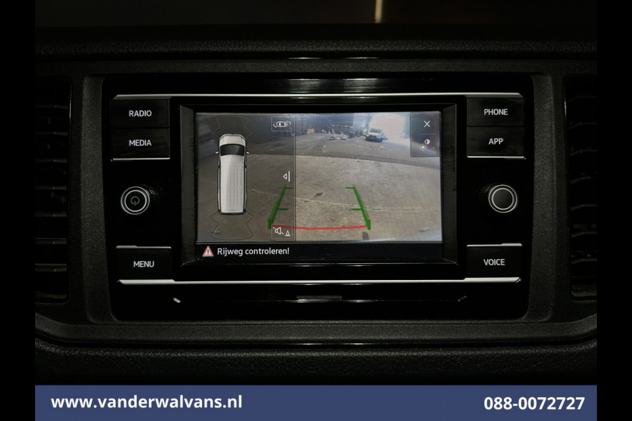 Volkswagen Crafter 2.0 TDI 141pk L3H3 L2H2 Euro6 Airco | Camera | Apple Carplay | Cruisecontrol | Chauffeursstoel Android Auto, Parkeersensoren, Bijrijdersbank