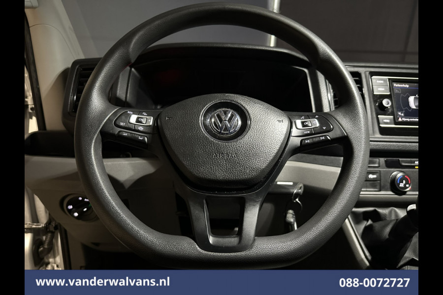 Volkswagen Crafter 2.0 TDI 141pk L3H3 L2H2 Euro6 Airco | Camera | Apple Carplay | Cruisecontrol | Chauffeursstoel Android Auto, Parkeersensoren, Bijrijdersbank