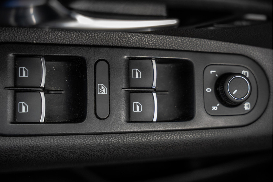 Volkswagen Amarok Aventura V6 3.0 TDI 4x4 | x-Lang | 258 PK | 5-Persoons | LED | Camera | Carplay | Cruise | Trekhaak | Airco