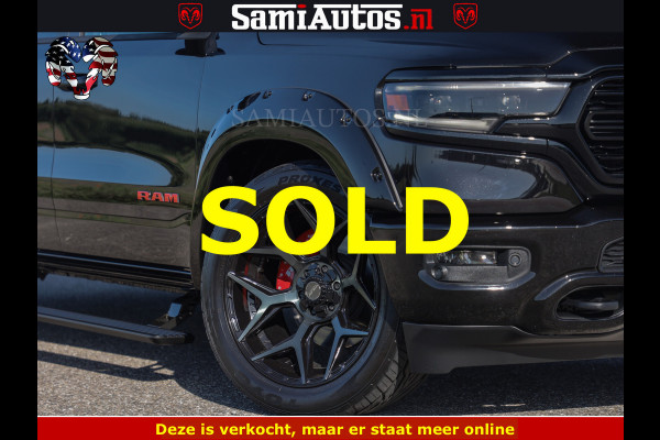 Dodge Ram HULK 5.7 V8 402PK | LIMITED EDITION | HUD | LUCHTVERING | BLACK ON BLACK | STRIPING | WIDE BODY | BREDE WIELEN | BOM VOL CREW CAB DUBBELE CAINE 5 PERSOONS UITVOERING | TOP STAAT |