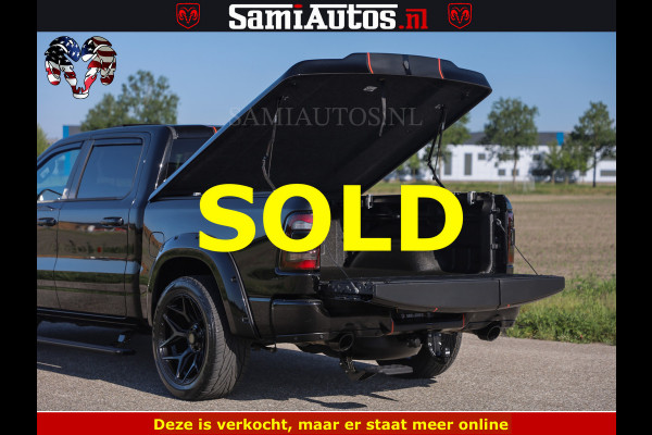 Dodge Ram HULK 5.7 V8 402PK | LIMITED EDITION | HUD | LUCHTVERING | BLACK ON BLACK | STRIPING | WIDE BODY | BREDE WIELEN | BOM VOL CREW CAB DUBBELE CAINE 5 PERSOONS UITVOERING | TOP STAAT |