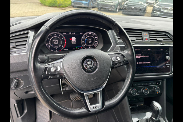 Volkswagen Tiguan 1.4 TSI ACT Highline Panoramadak Trekhaak R-line DSG 19 inch LMV all Season banden Chrome sierdelen
