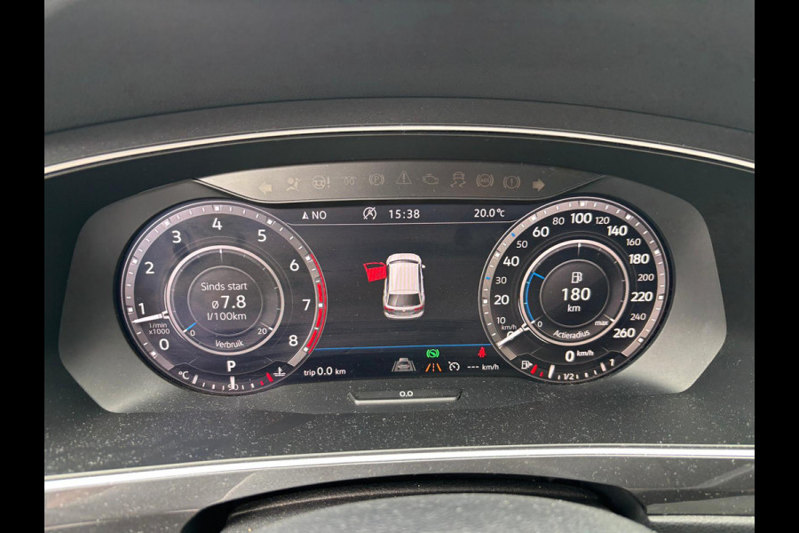 Volkswagen Tiguan 1.4 TSI ACT Highline Panoramadak Trekhaak R-line DSG 19 inch LMV all Season banden Chrome sierdelen
