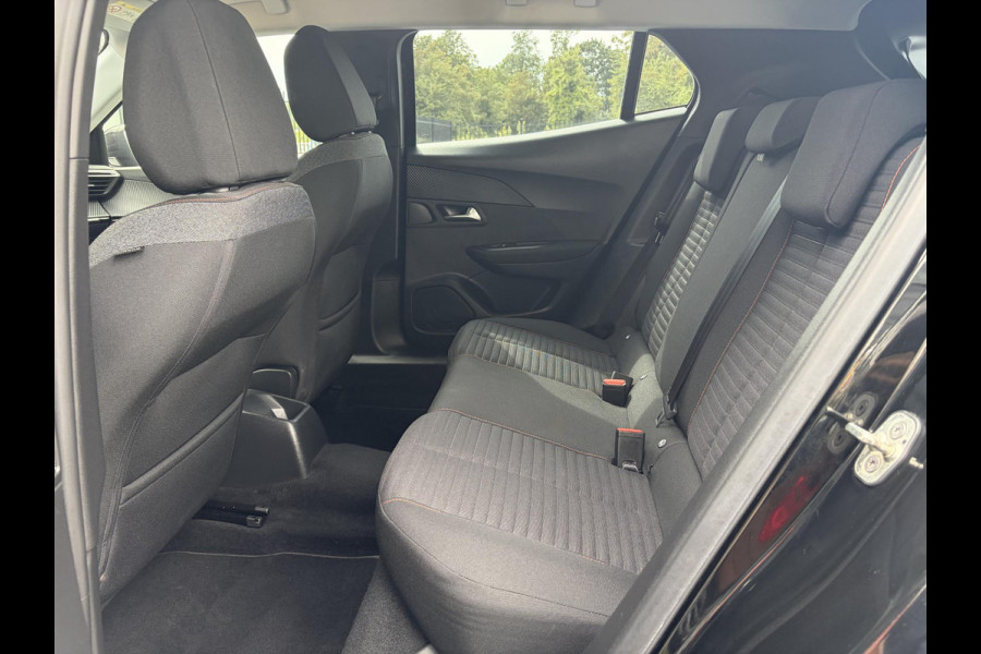 Peugeot 2008 1.2 PureTech Active 1e Eigenaar,360°Camera,Carplay,Dealer Onderhouden,102pk,Pdc,Lm velgen,6 Bak,N.A.P,Apk tot 08-2028