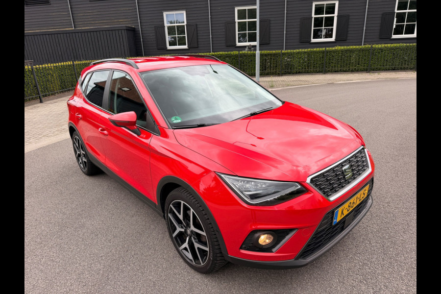 Seat Arona 1.0 TSI Style Business Intense Plus AircoEcc Leer Navi Camera Led-Xenon