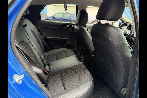 Kia Xceed 1.4 T-GDi DynamicPlusLine - Navigatie I Camera & PDC I LED I Sport pakket 1/2 Leer I 89.000 KM - Dealer onderhouden