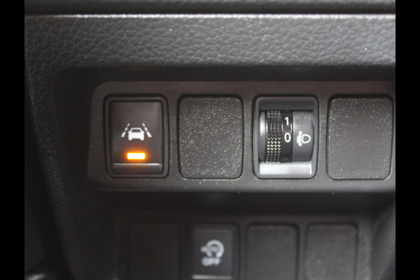 Nissan QASHQAI 1.2 N-Connecta CLIMATE | 360CAMERA | DAB | CRUISE | LED | PDCV+A | PANODAK | LMV18