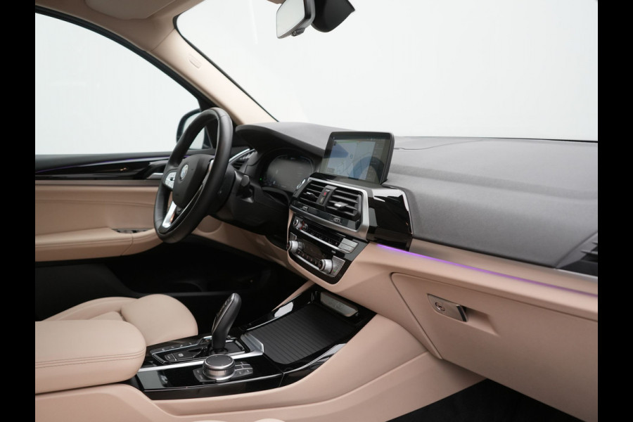 BMW X3 xDrive30e Business Edition Plus PHEV 293pk Dealer O.H. | Trekhaak Af Fabriek | Adaptive Cruise | 360 Camera | Adaptief Onderstel | Lederen Sportstoelen Memory & Ventilatie | Sfeerverlichting | Stoelen & Stuur Verwarmd | Keyless | Blis | Plug In Hybrid |