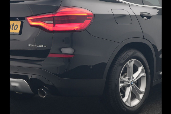 BMW X3 xDrive30e Business Edition Plus PHEV 293pk Dealer O.H. | Trekhaak Af Fabriek | Adaptive Cruise | 360 Camera | Adaptief Onderstel | Lederen Sportstoelen Memory & Ventilatie | Sfeerverlichting | Stoelen & Stuur Verwarmd | Keyless | Blis | Plug In Hybrid |