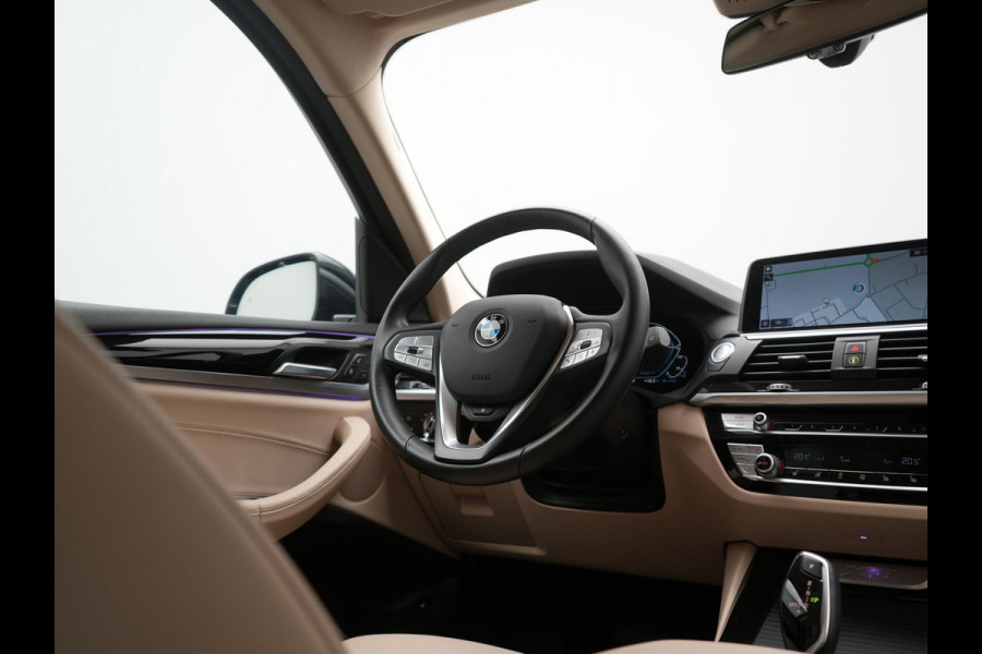 BMW X3 xDrive30e Business Edition Plus PHEV 293pk Dealer O.H. | Trekhaak Af Fabriek | Adaptive Cruise | 360 Camera | Adaptief Onderstel | Lederen Sportstoelen Memory & Ventilatie | Sfeerverlichting | Stoelen & Stuur Verwarmd | Keyless | Blis | Plug In Hybrid |
