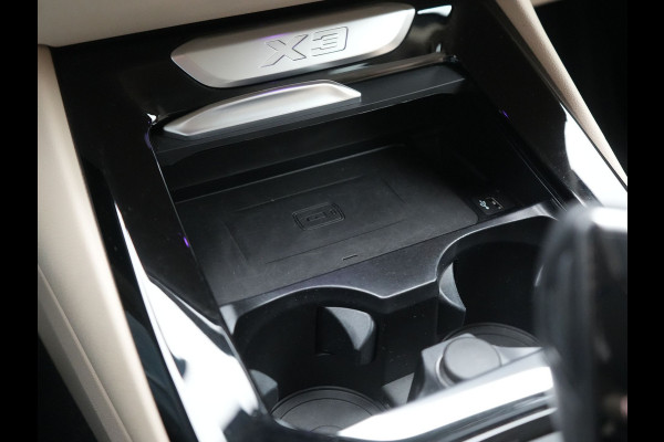 BMW X3 xDrive30e Business Edition Plus PHEV 293pk Dealer O.H. | Trekhaak Af Fabriek | Adaptive Cruise | 360 Camera | Adaptief Onderstel | Lederen Sportstoelen Memory & Ventilatie | Sfeerverlichting | Stoelen & Stuur Verwarmd | Keyless | Blis | Plug In Hybrid |
