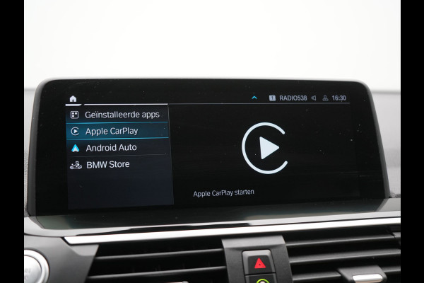 BMW X3 xDrive30e Business Edition Plus PHEV 293pk Dealer O.H. | Trekhaak Af Fabriek | Adaptive Cruise | 360 Camera | Adaptief Onderstel | Lederen Sportstoelen Memory & Ventilatie | Sfeerverlichting | Stoelen & Stuur Verwarmd | Keyless | Blis | Plug In Hybrid |