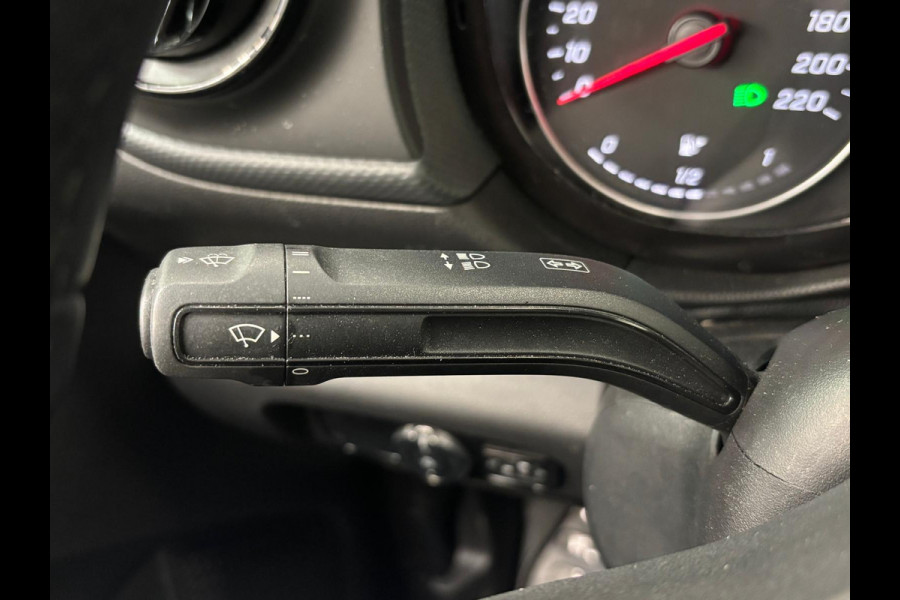 Mercedes-Benz Citan 110 CDI L1 Pro Cruise Control Stoelverwarming Parkeersensoren Airco 3 Zits