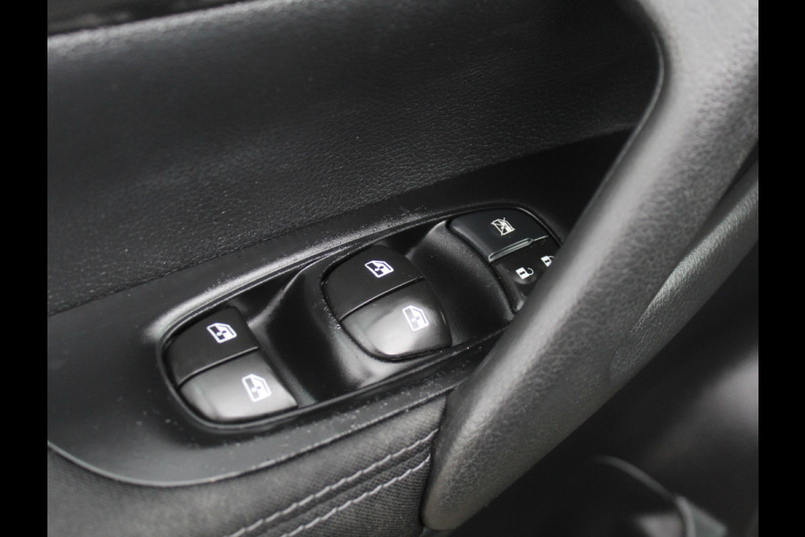 Nissan QASHQAI 1.2 N-Connecta CLIMATE | 360CAMERA | DAB | CRUISE | LED | PDCV+A | PANODAK | LMV18
