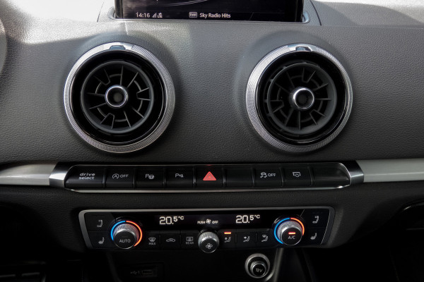 Audi A3 CABRIOLET 40 TFSI CoD Design Pro Line Plus Quattro | S-line