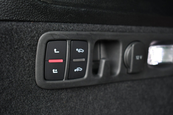 Audi Q7 55 TFSI e quattro S-Line Pano Trekh ACC HUD 360 B&O Softclose