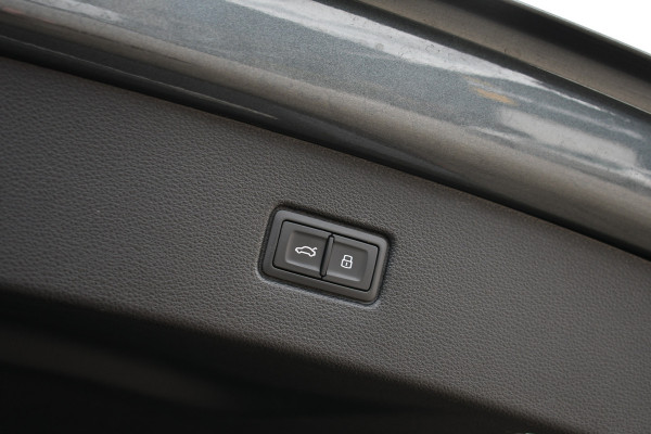 Audi Q7 55 TFSI e quattro S-Line Pano Trekh ACC HUD 360 B&O Softclose
