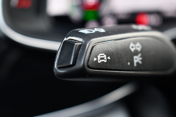 Audi Q7 55 TFSI e quattro S-Line Pano Trekh ACC HUD 360 B&O Softclose