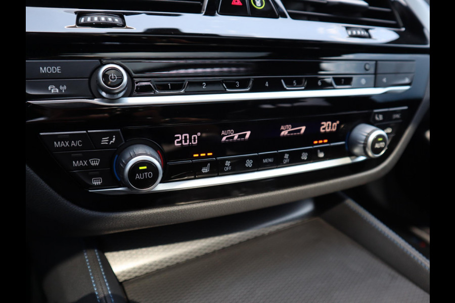 BMW 5 Serie Touring 530d High Executive M Sport Pakket Automaat / Live Cockpit Professional / Head-Up Display / Panoramadak / Laser / Adaptieve Cruise Control / Stoelverwarming / HiFi / 20 Inch / Sportstoelen voor / DAB