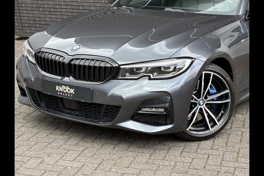 BMW 3 Serie Sedan 320i High Executive M Sport Pakket Automaat / Live Cockpit Professional / Leder / 19 Inch / Head-Up Display / Adaptive Cruise Control / Hifi / Shadow Line / M Sportremsysteem / Achteruitrijcamera