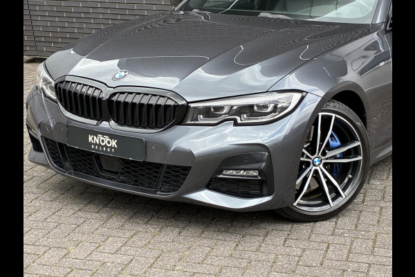 BMW 3 Serie Sedan 320i High Executive M Sport Pakket Automaat / Live Cockpit Professional / Leder / 19 Inch / Head-Up Display / Adaptive Cruise Control / Hifi / Shadow Line / M Sportremsysteem / Achteruitrijcamera