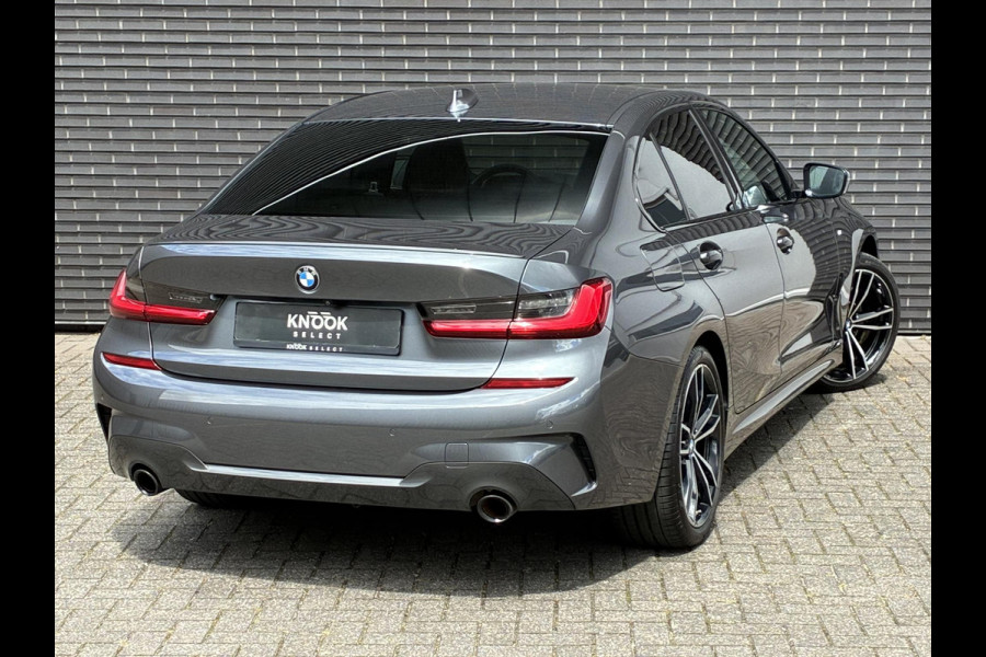 BMW 3 Serie Sedan 320i High Executive M Sport Pakket Automaat / Live Cockpit Professional / Leder / 19 Inch / Head-Up Display / Adaptive Cruise Control / Hifi / Shadow Line / M Sportremsysteem / Achteruitrijcamera