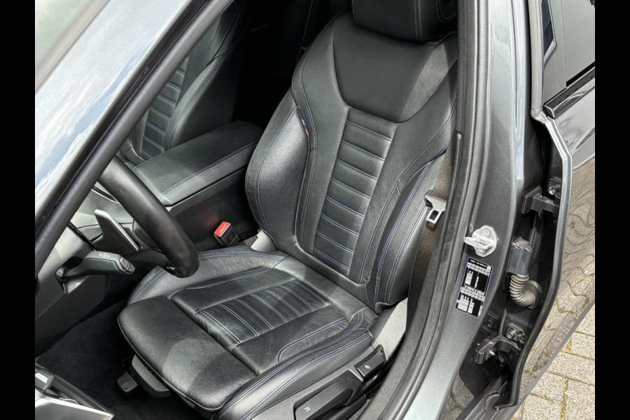 BMW 3 Serie Sedan 320i High Executive M Sport Pakket Automaat / Live Cockpit Professional / Leder / 19 Inch / Head-Up Display / Adaptive Cruise Control / Hifi / Shadow Line / M Sportremsysteem / Achteruitrijcamera