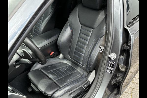 BMW 3 Serie Sedan 320i High Executive M Sport Pakket Automaat / Live Cockpit Professional / Leder / 19 Inch / Head-Up Display / Adaptive Cruise Control / Hifi / Shadow Line / M Sportremsysteem / Achteruitrijcamera