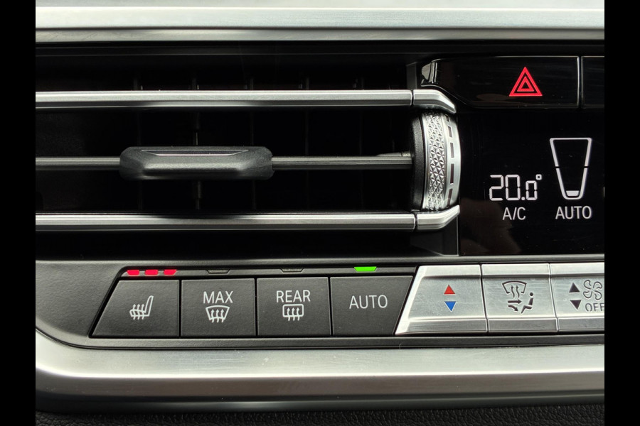 BMW 3 Serie Sedan 320i High Executive M Sport Pakket Automaat / Live Cockpit Professional / Leder / 19 Inch / Head-Up Display / Adaptive Cruise Control / Hifi / Shadow Line / M Sportremsysteem / Achteruitrijcamera