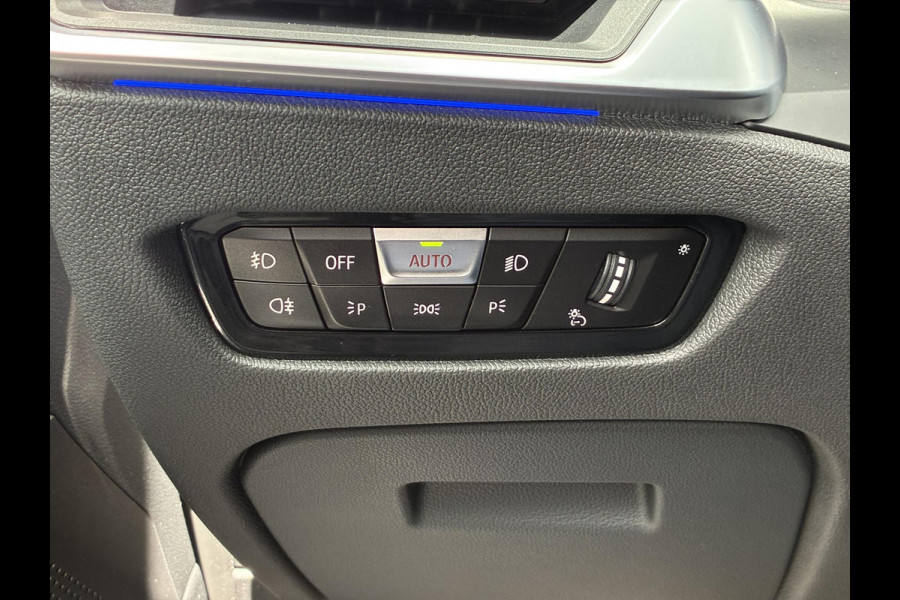 BMW 3 Serie Sedan 320i High Executive M Sport Pakket Automaat / Live Cockpit Professional / Leder / 19 Inch / Head-Up Display / Adaptive Cruise Control / Hifi / Shadow Line / M Sportremsysteem / Achteruitrijcamera