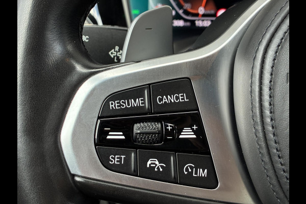 BMW 3 Serie Sedan 320i High Executive M Sport Pakket Automaat / Live Cockpit Professional / Leder / 19 Inch / Head-Up Display / Adaptive Cruise Control / Hifi / Shadow Line / M Sportremsysteem / Achteruitrijcamera