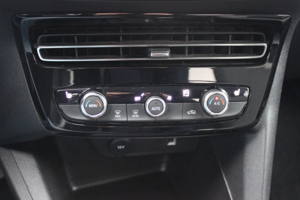 Opel Mokka-e Elegance 50-kWh / SoH 93,3% / Camera / Leder / CarPlay / Leder / Keyless / 17'' / DAB / Stuur+Stoelverwarming / Cruise Control