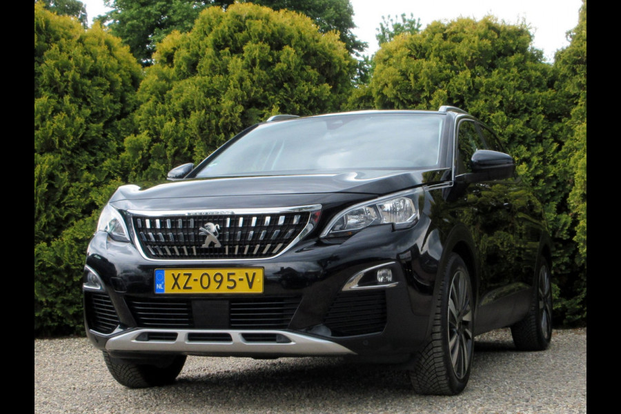 Peugeot 3008 1.2 PureTech Allure * Navi * Camera * Carplay *