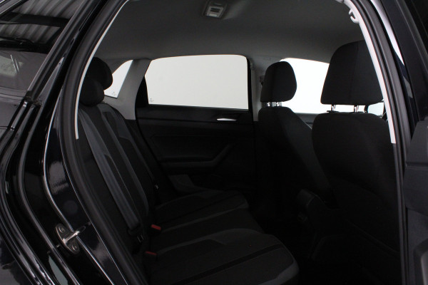 Volkswagen Polo 1.0 TSI Highline Business R-Line > Camera/stoelverwarming/sfeerverlichting...