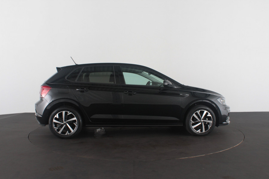 Volkswagen Polo 1.0 TSI Highline Business R-Line > Camera/stoelverwarming/sfeerverlichting...