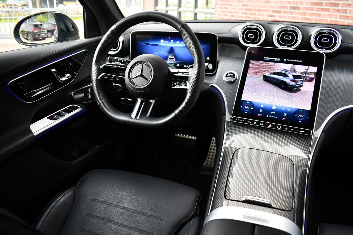 Mercedes-Benz GLC 300e 4M AMG Premium Distronic Burmester Night 20inch