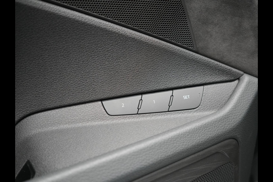 Audi e-tron 55 Quattro 2x S Line 95 kWh 408pk | Panodak | Luchtvering | Adaptive Cruise | 360 Camera | Matrix LED | Alcantara Sportstoelen Memory & Verwarmd | Apple Carplay | 22"L.M | Navigatie | DAB |